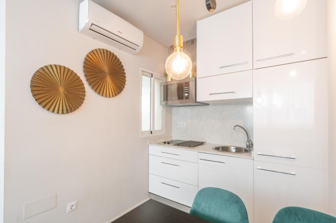 Pineapple Suite Малага Экстерьер фото